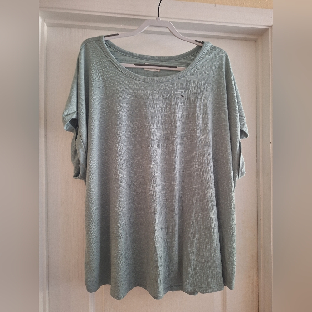 NWT Maurices Women's Light Green Top‎ 24/7 3X